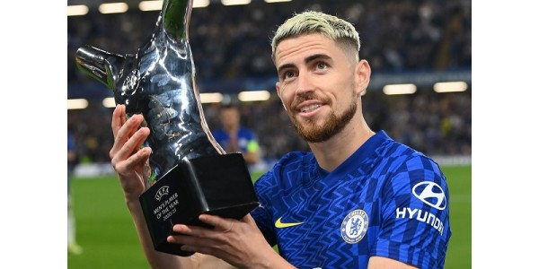 Jorginho má rád modrý dres